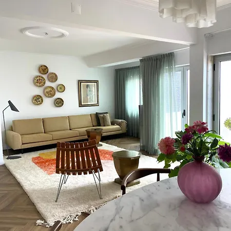 Elegant Overlooking Historic *
