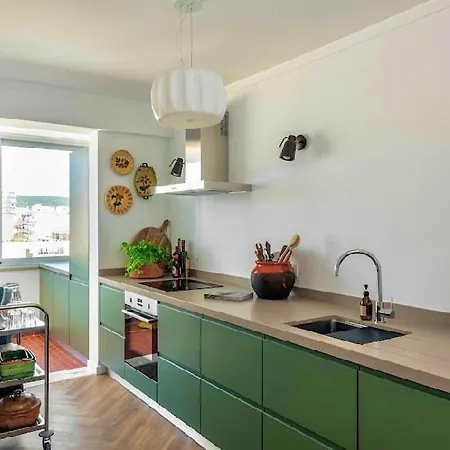 Elegant Overlooking Historic Apartman Loulé