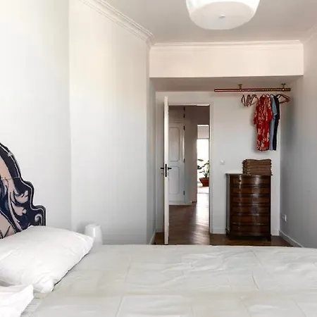 Elegant Overlooking Historic *